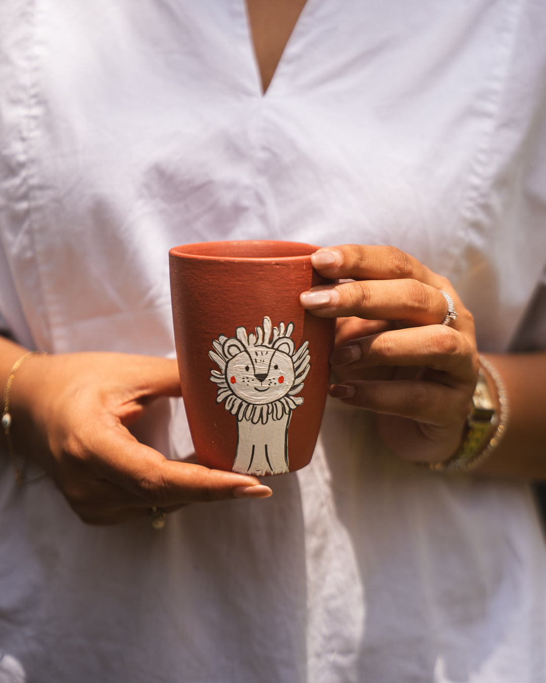 Little lion – Hand-Painted Terracotta Water Glass