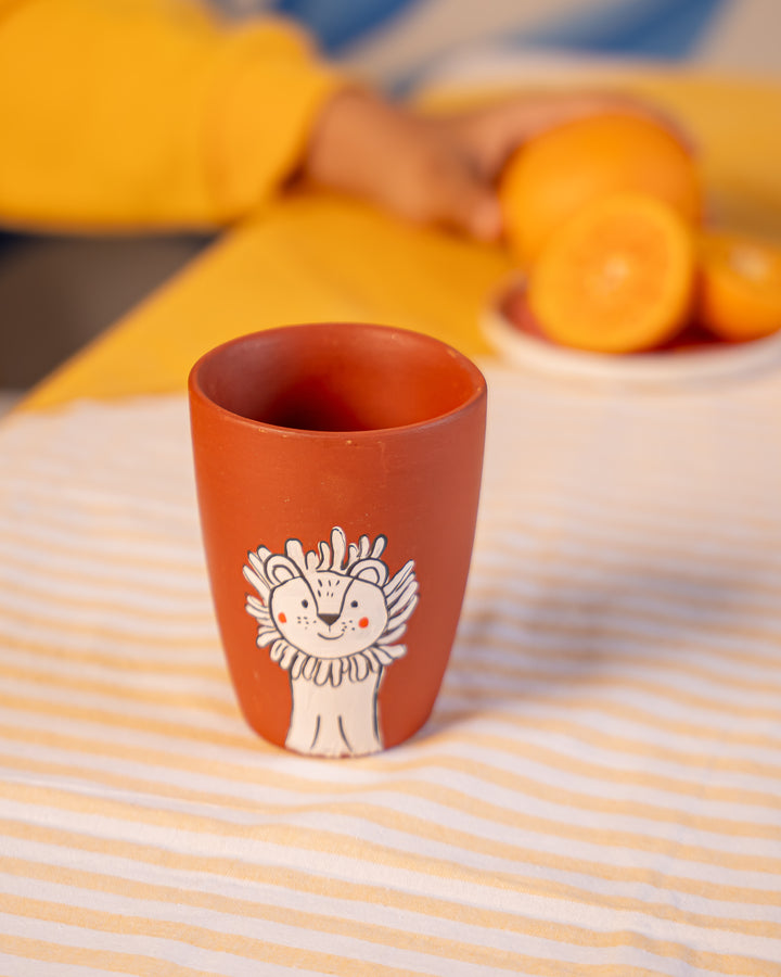 Little lion – Hand-Painted Terracotta Water Glass